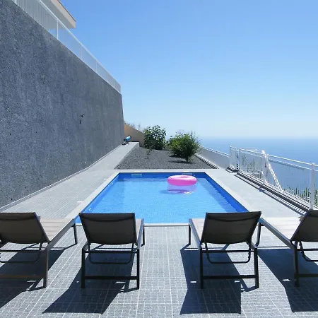 Arco Da Calheta Sleeps 6 With Pool And Air Con